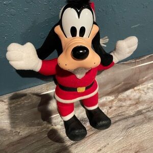 McDonalds 1994 Mickey s
Toontown Disneyland
Christmas Goofy Santa- 10"